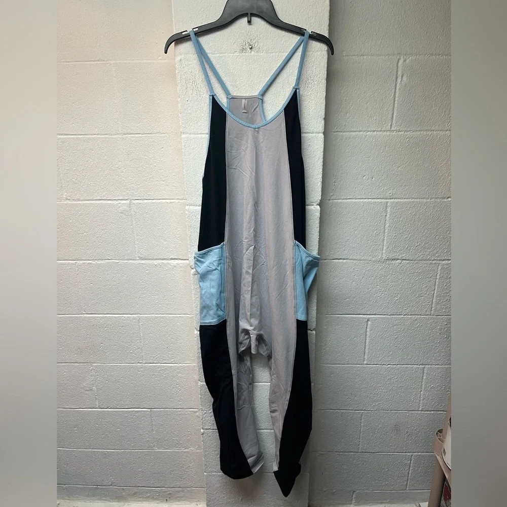 FREE PEOPLE FP MOVEMENT
RAINDROP COMBO HOT SHOT. Small - Picture 3 of 8